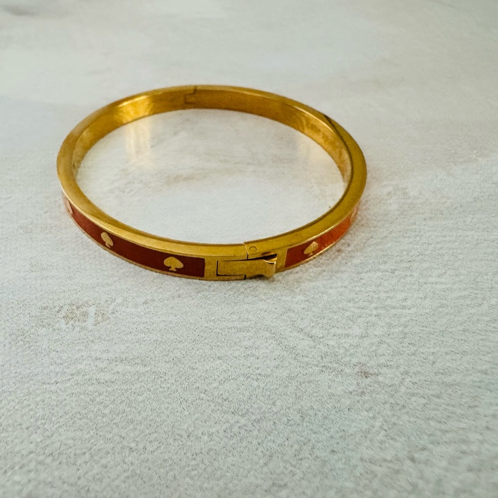 Kate spade Gold, Orange “Spot The Spade” Enamel Hinged Bangle Bracelet - Picture 5 of 8